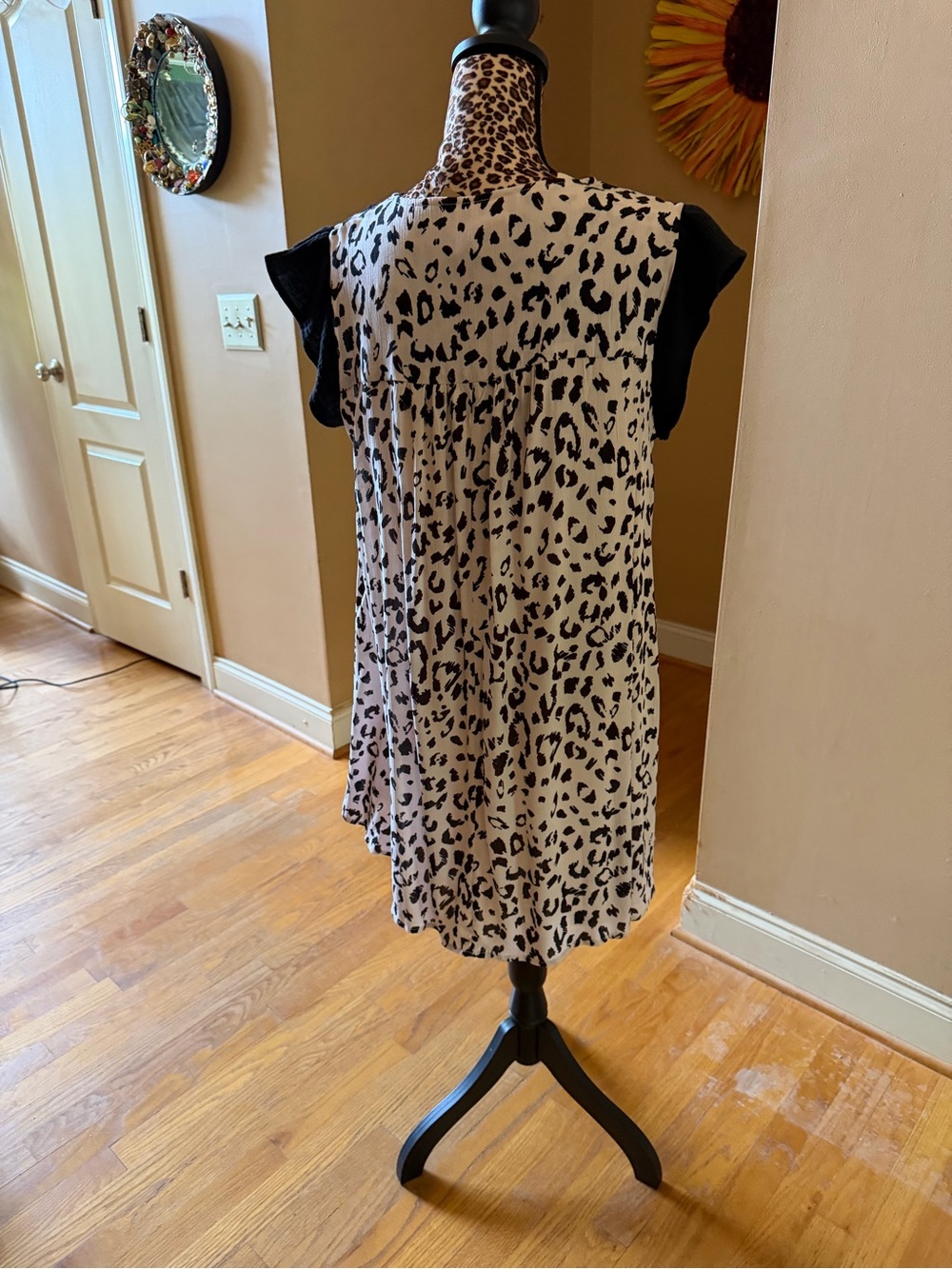 Savanna Jane Pink Leopard Print Dress with Black Embroidered Yoke - Picture 4 of 5